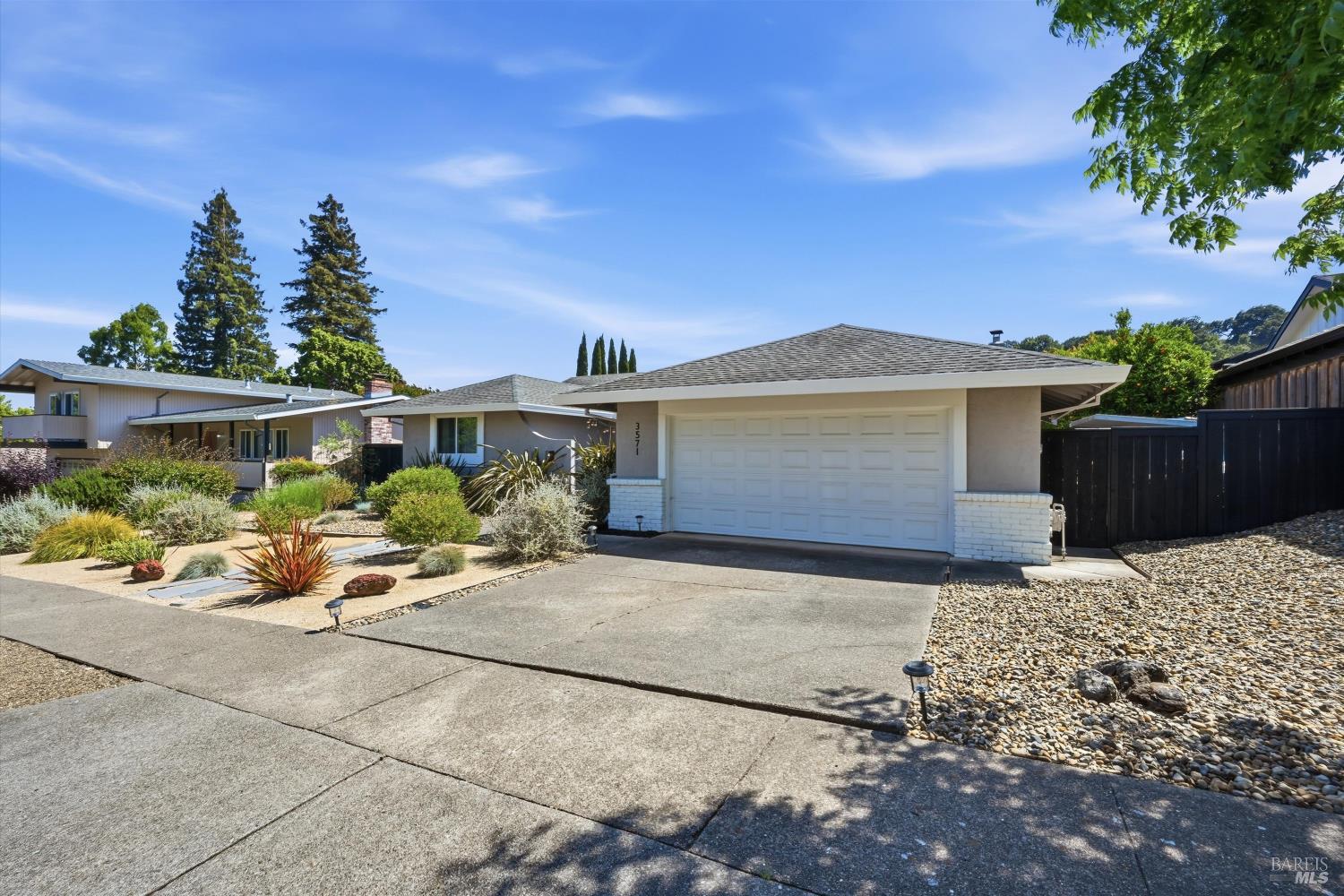 3571 Meadowbrook Drive