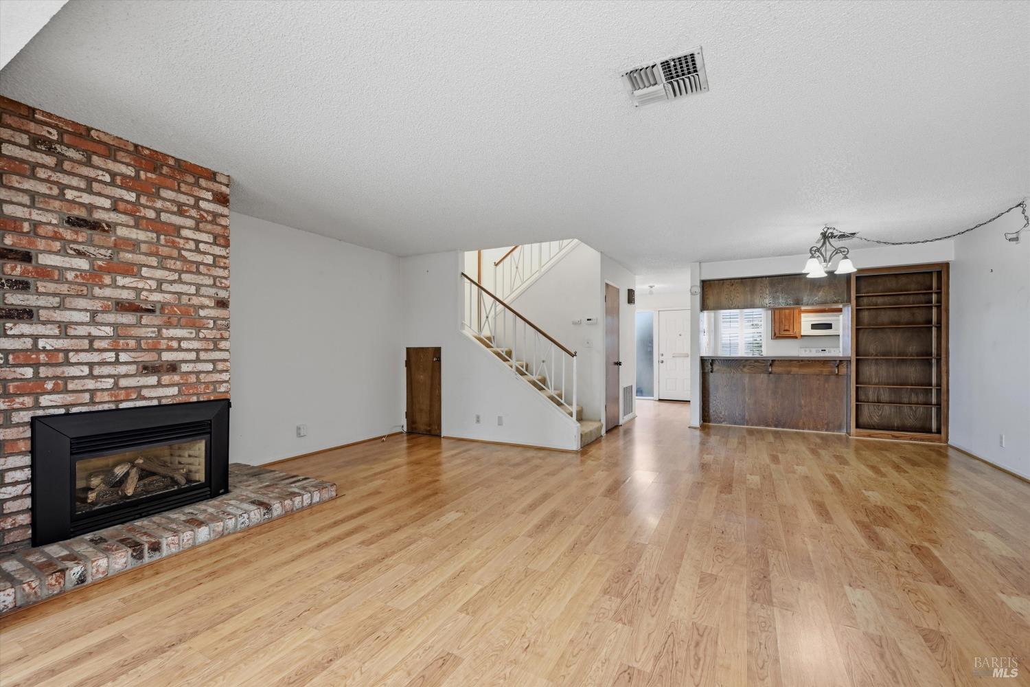 910 Marina Drive