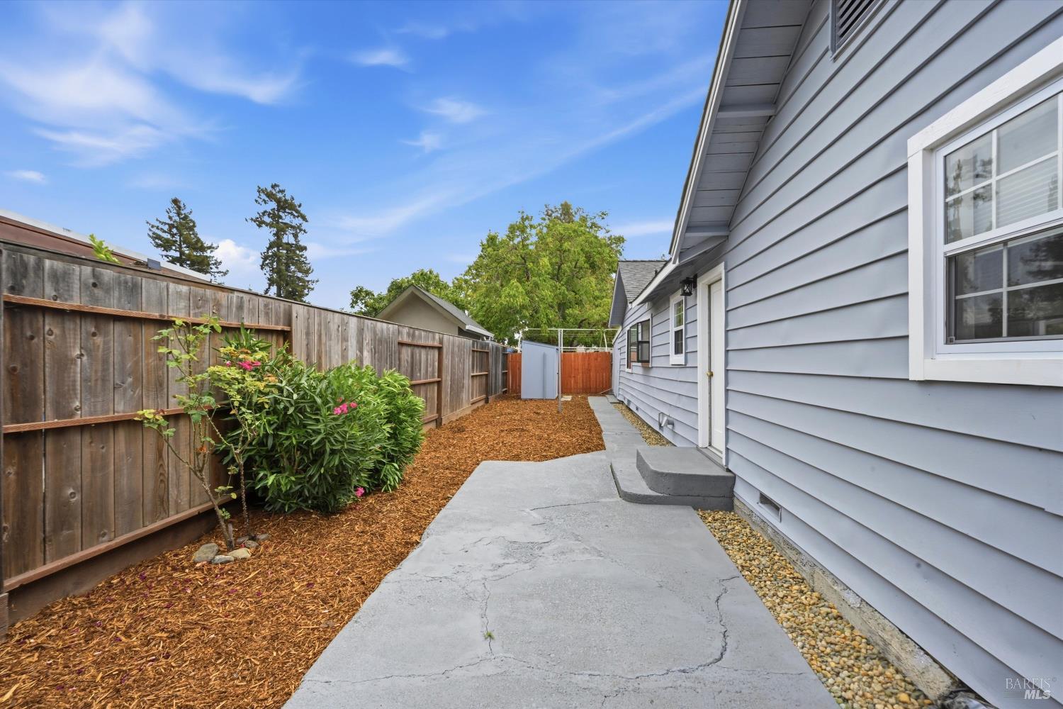2730 El Dorado Street