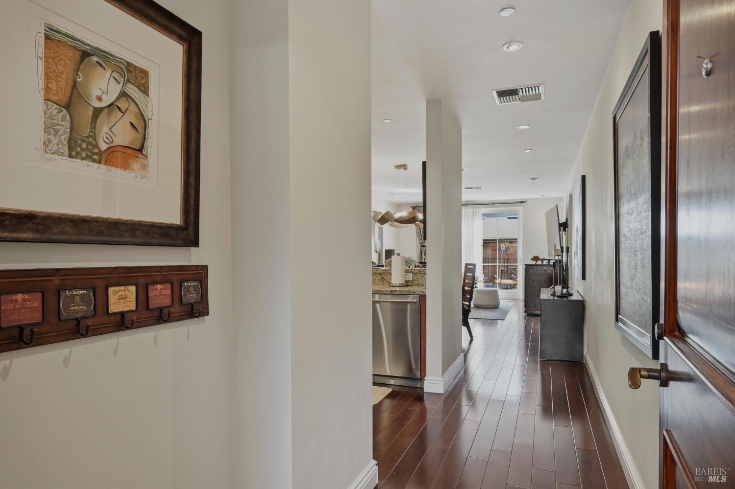 588 Main Street Unit: #225