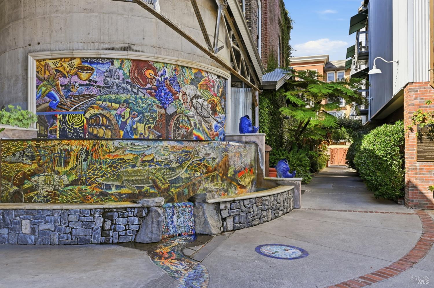 588 Main Street Unit: #225