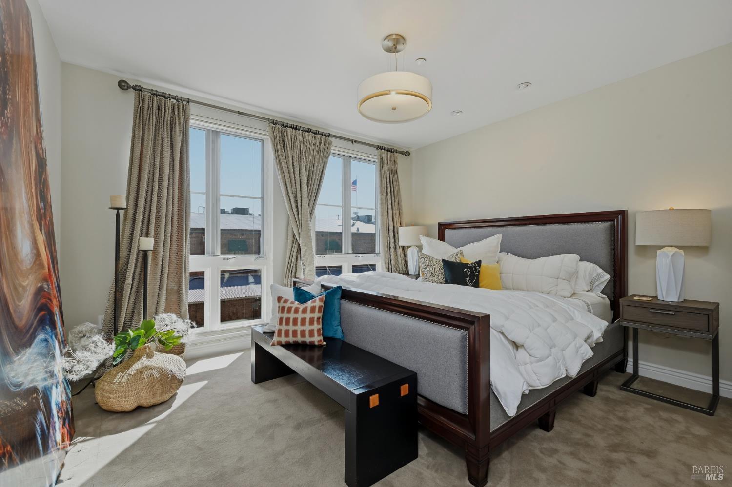 588 Main Street Unit: #225
