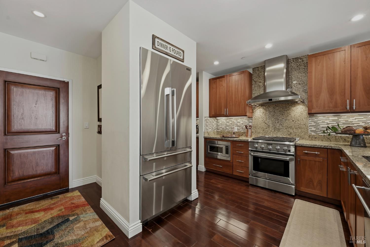 588 Main Street Unit: #225