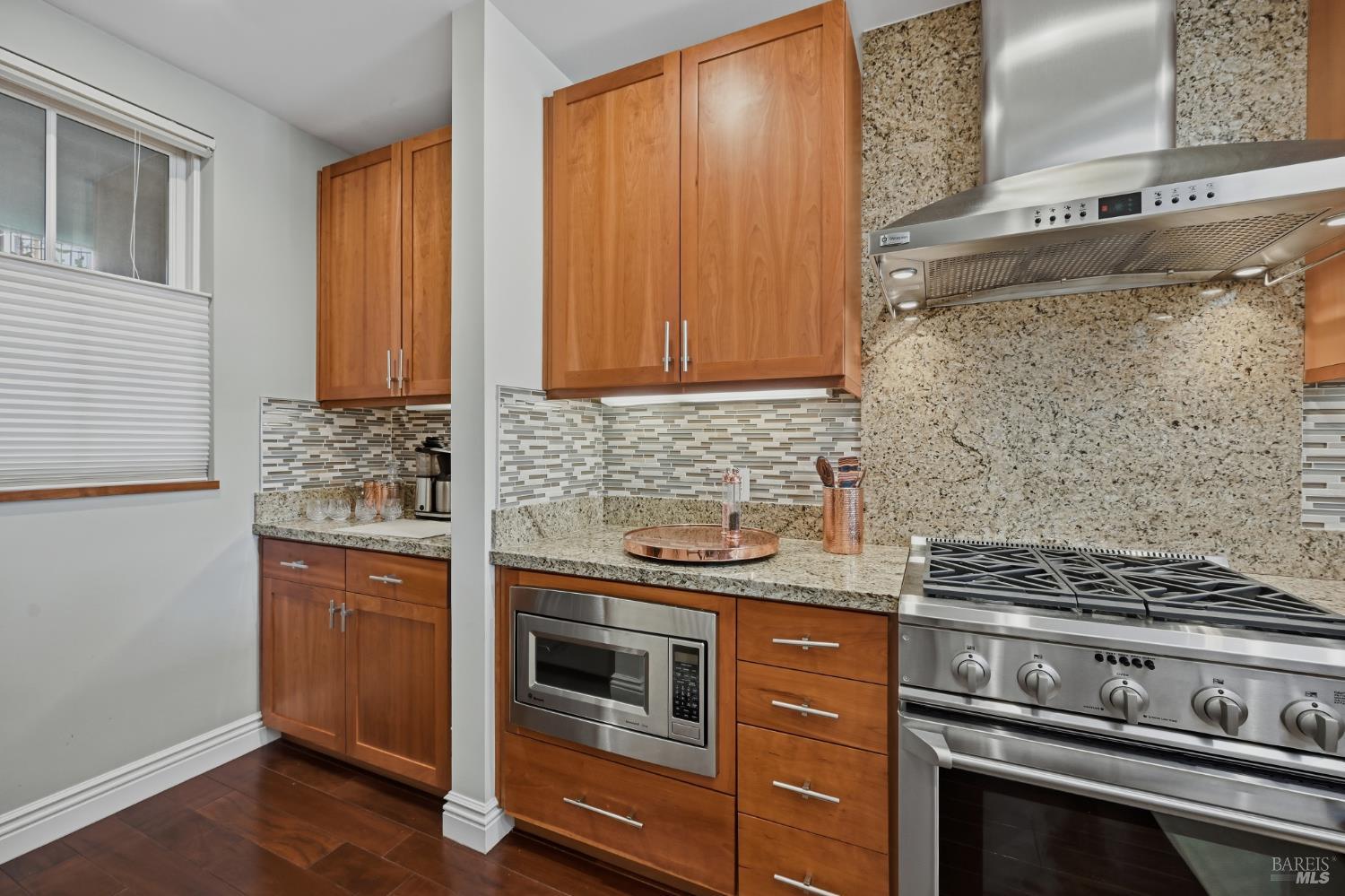 588 Main Street Unit: #225