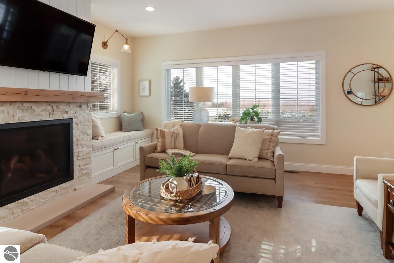 8885 Sunset Circle