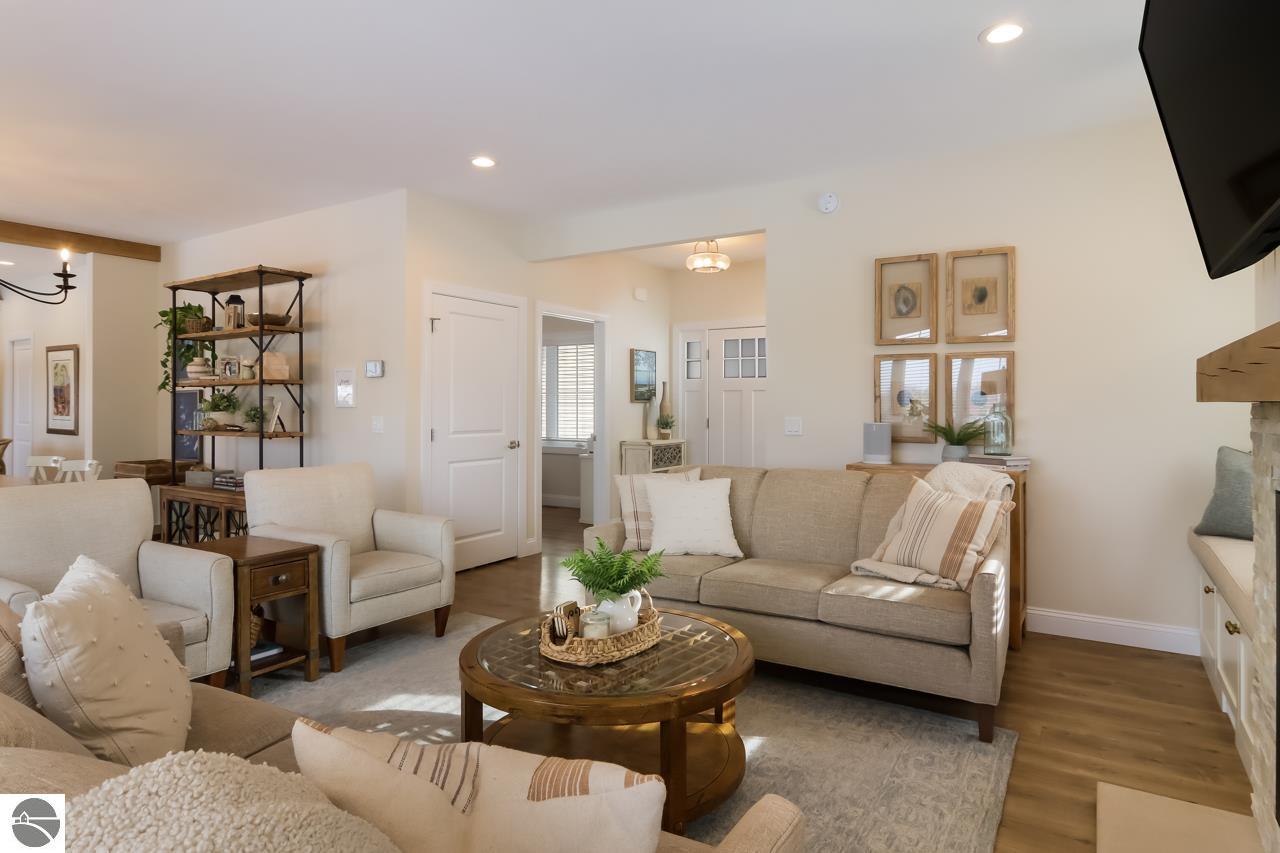 8885 Sunset Circle