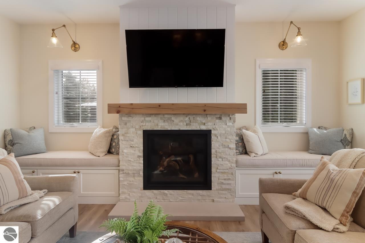 8885 Sunset Circle