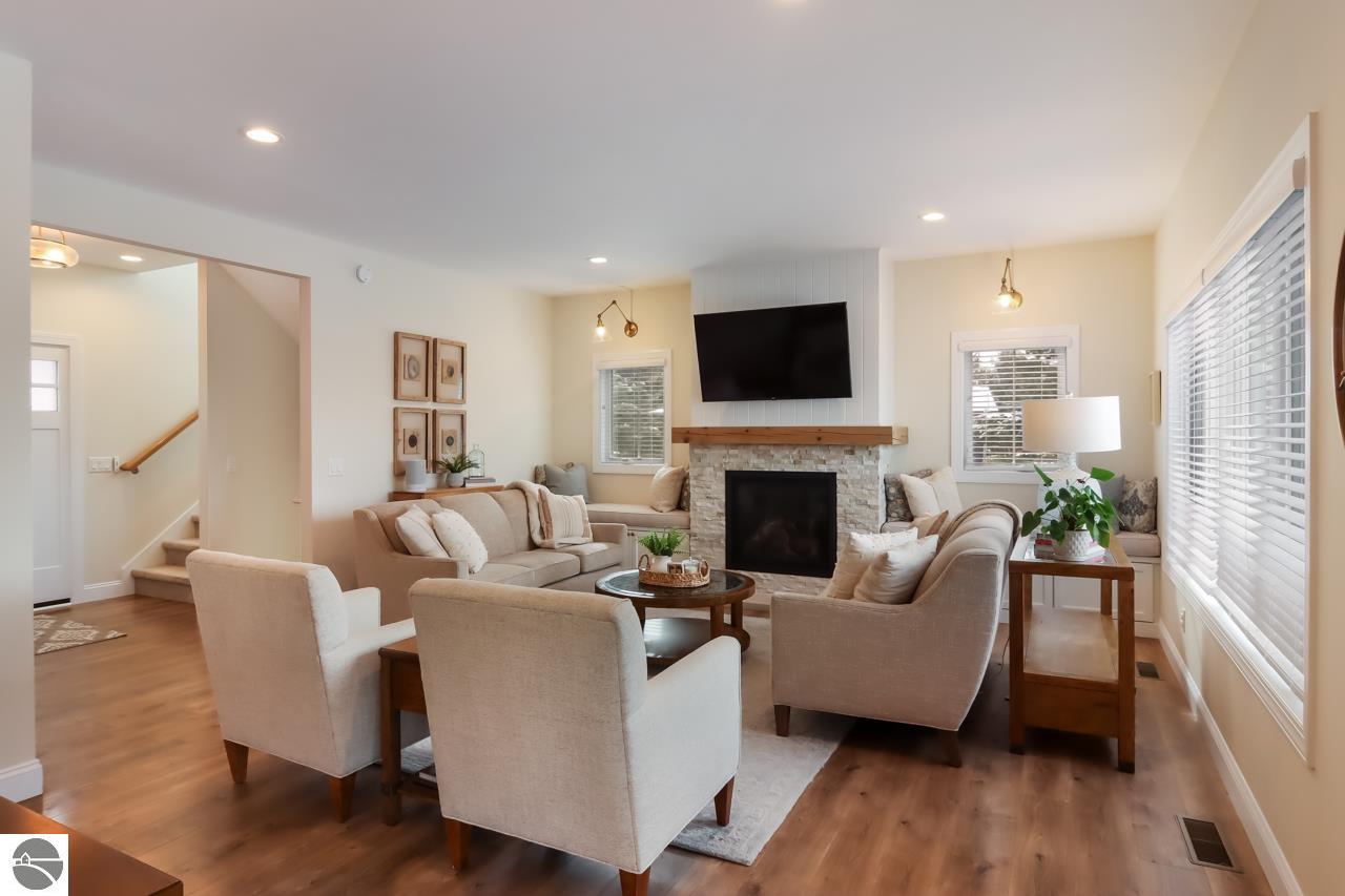 8885 Sunset Circle