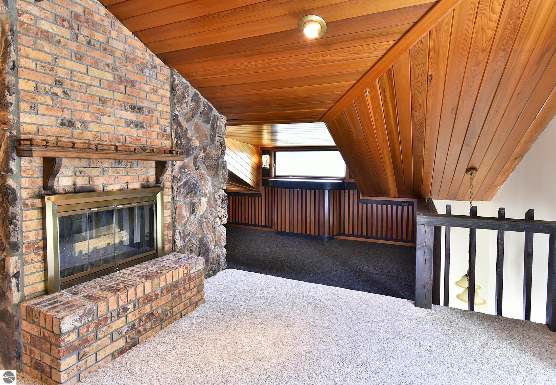 16637 Whispering Pines Trail