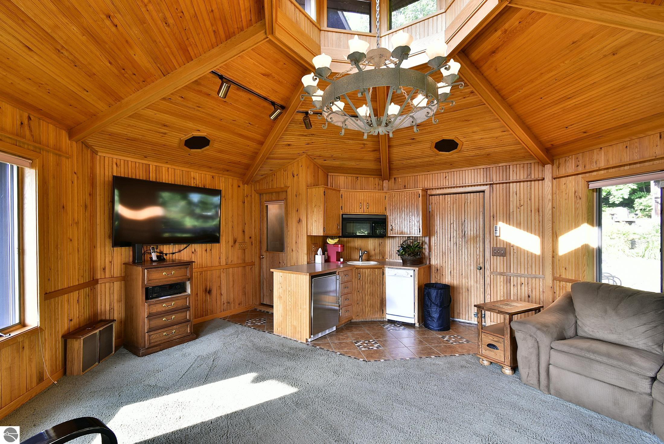 16637 Whispering Pines Trail