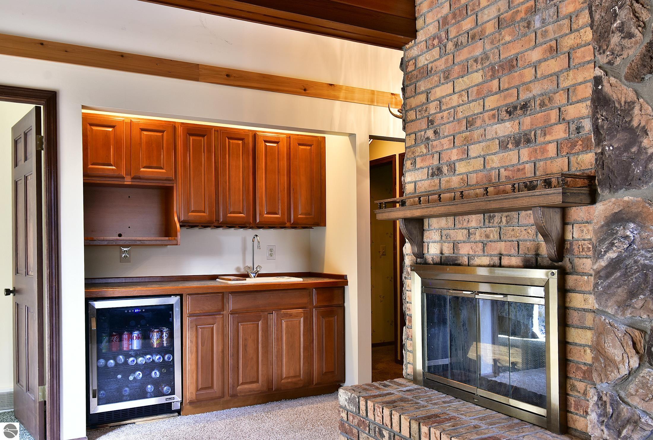 16637 Whispering Pines Trail