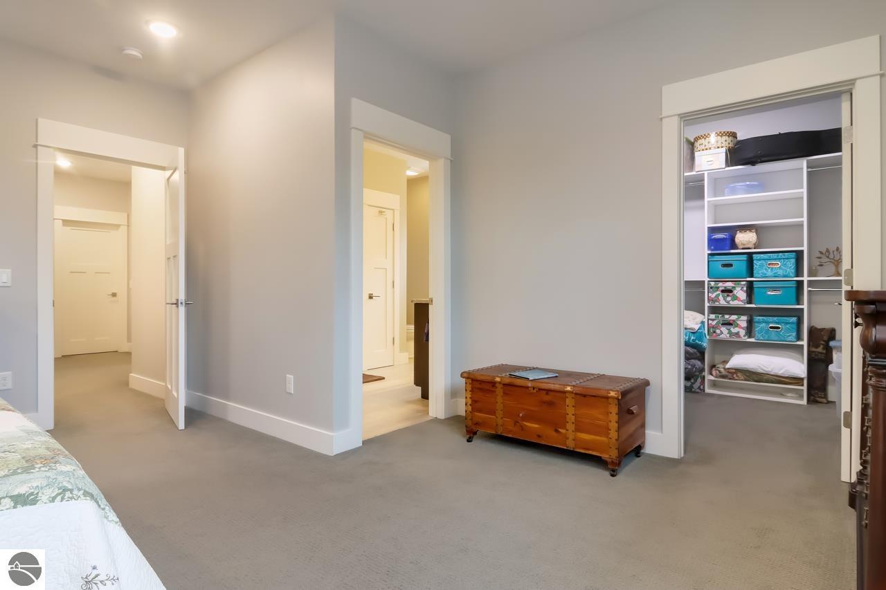 129 E Seventeenth Street