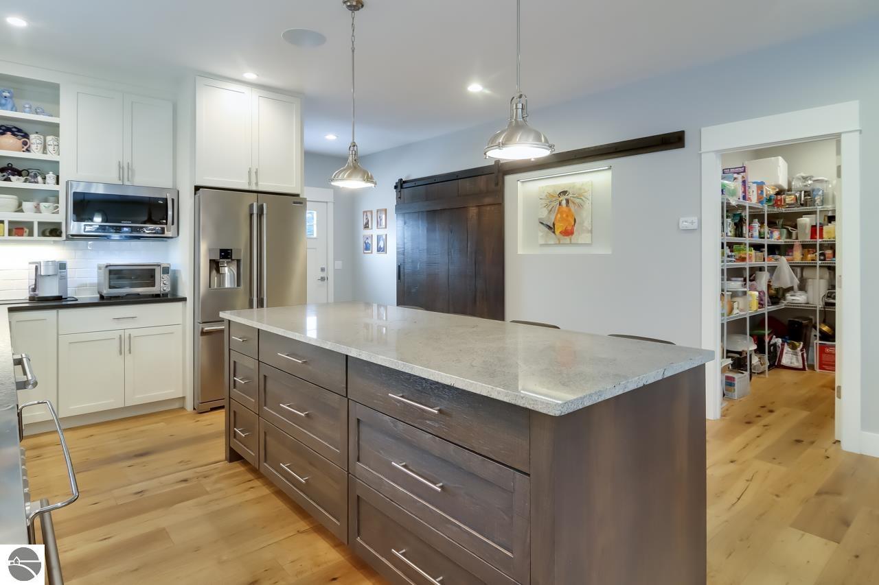 129 E Seventeenth Street