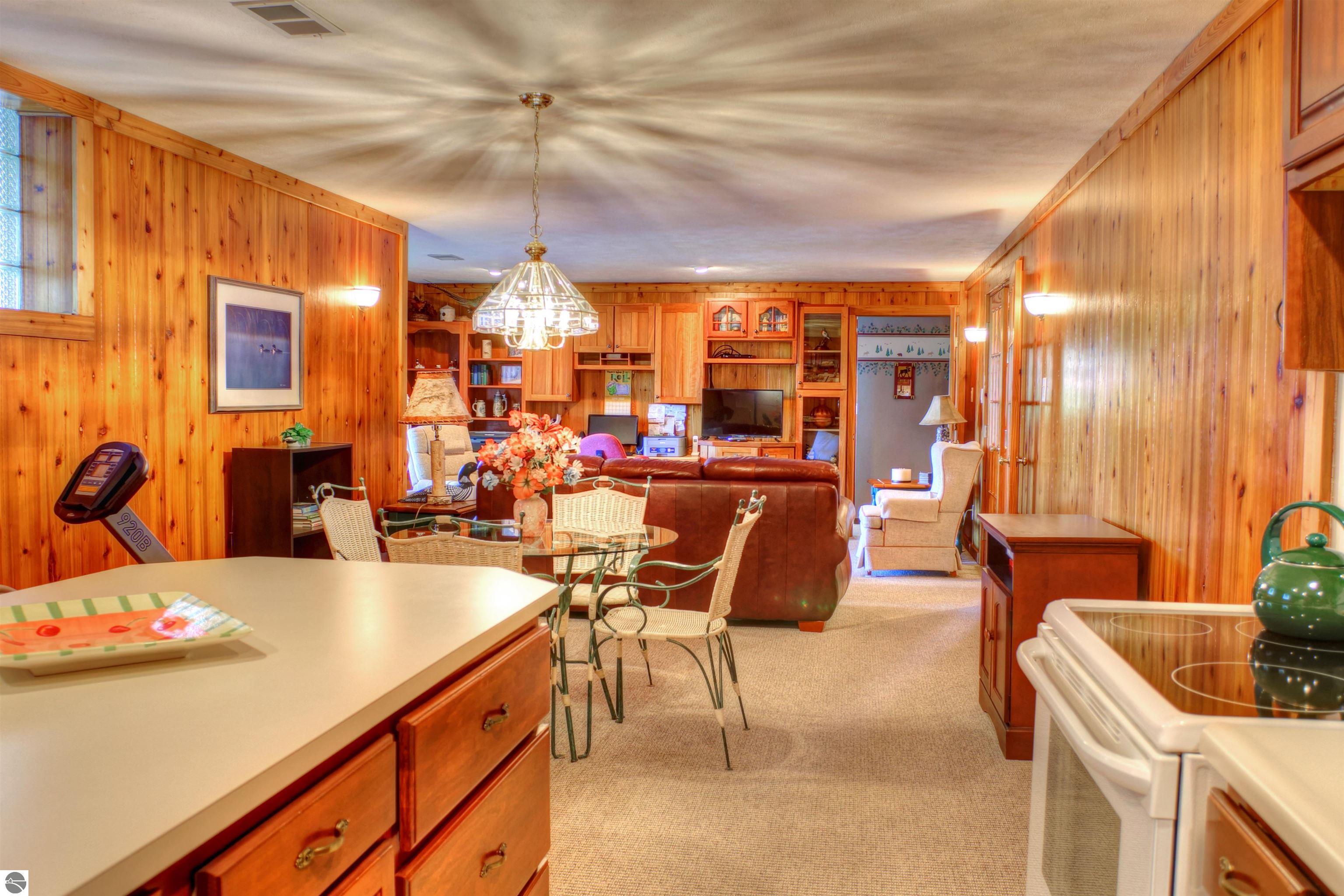 5416 Highland Drive