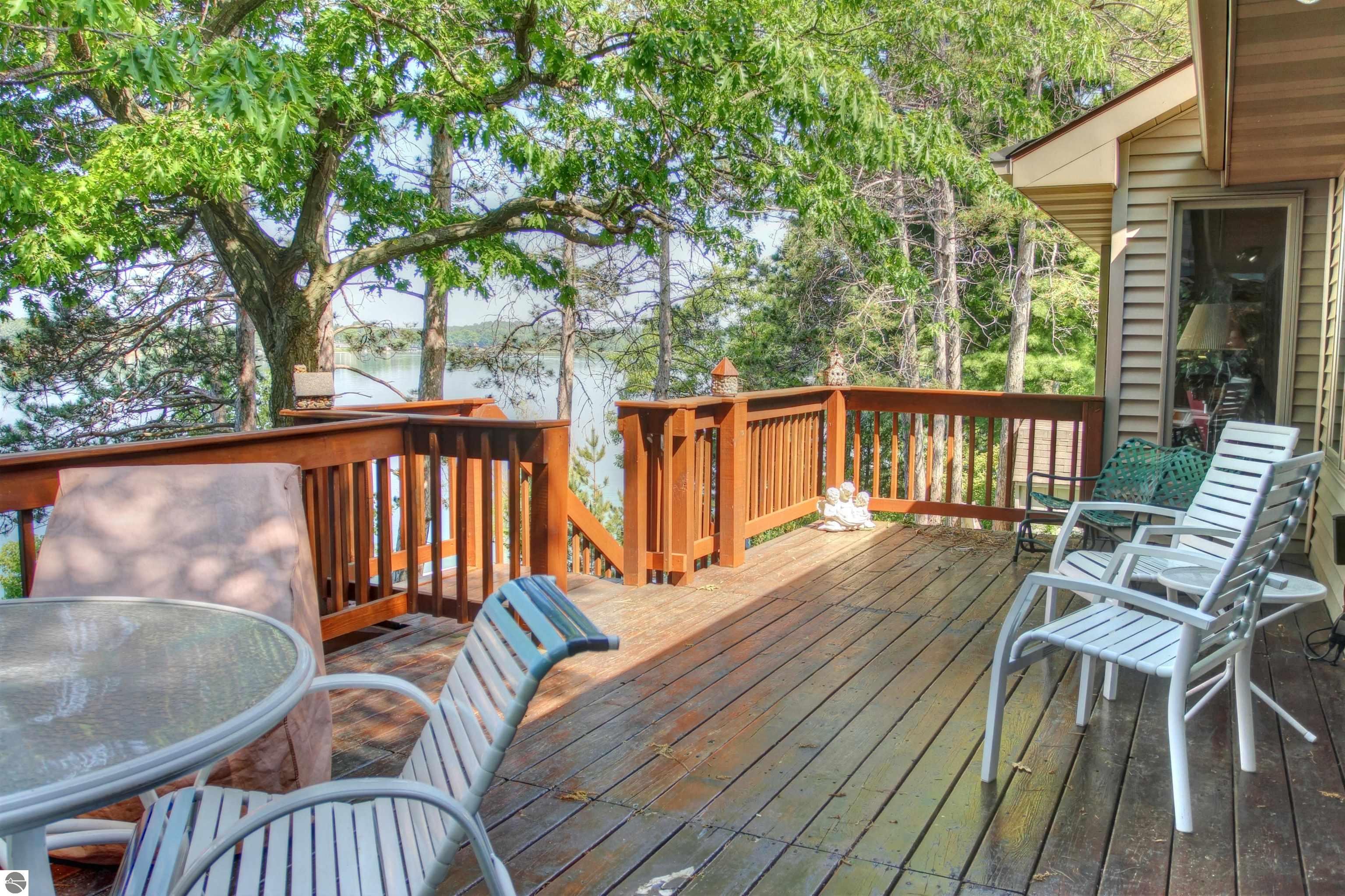 5416 Highland Drive