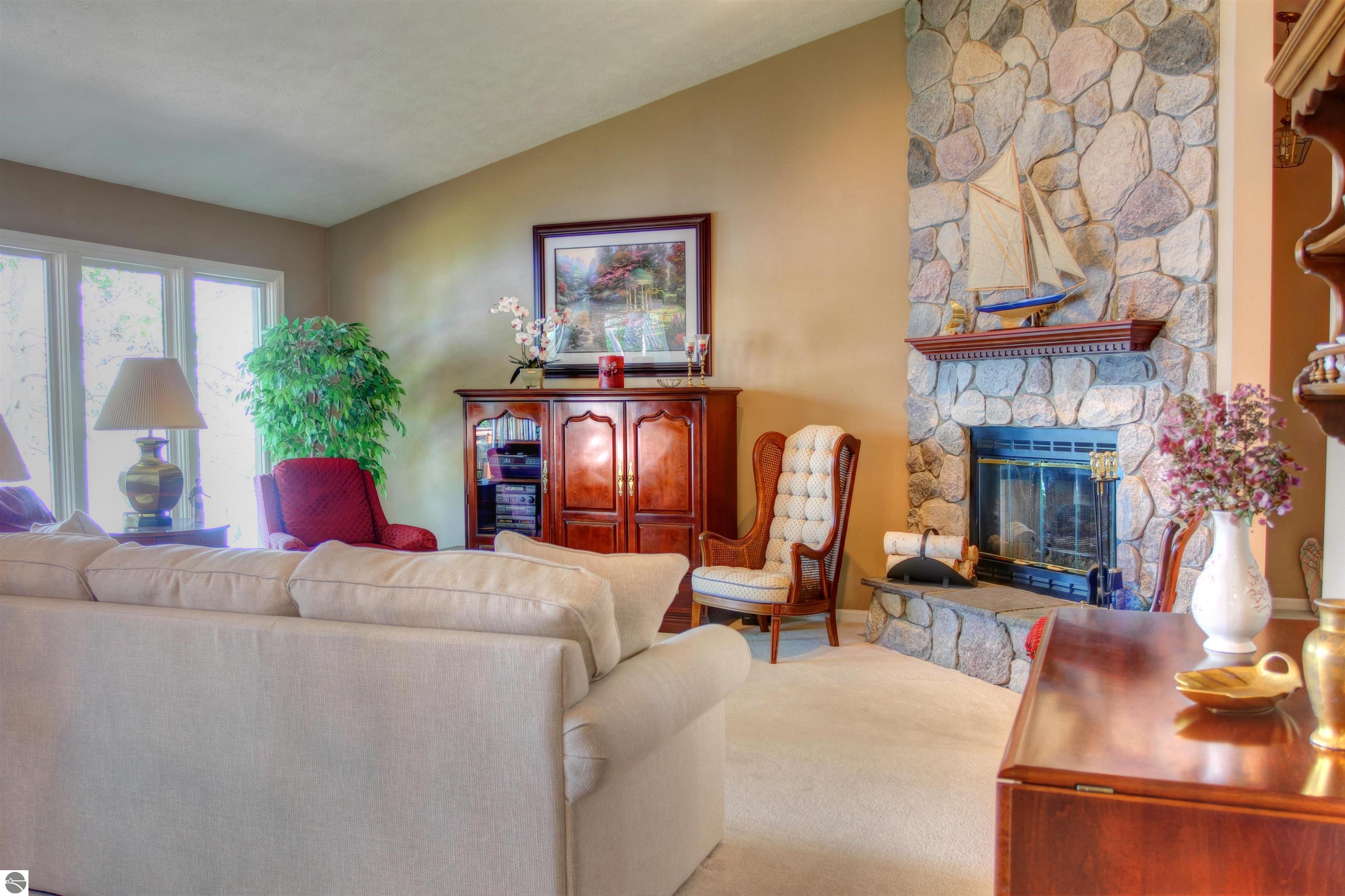 5416 Highland Drive