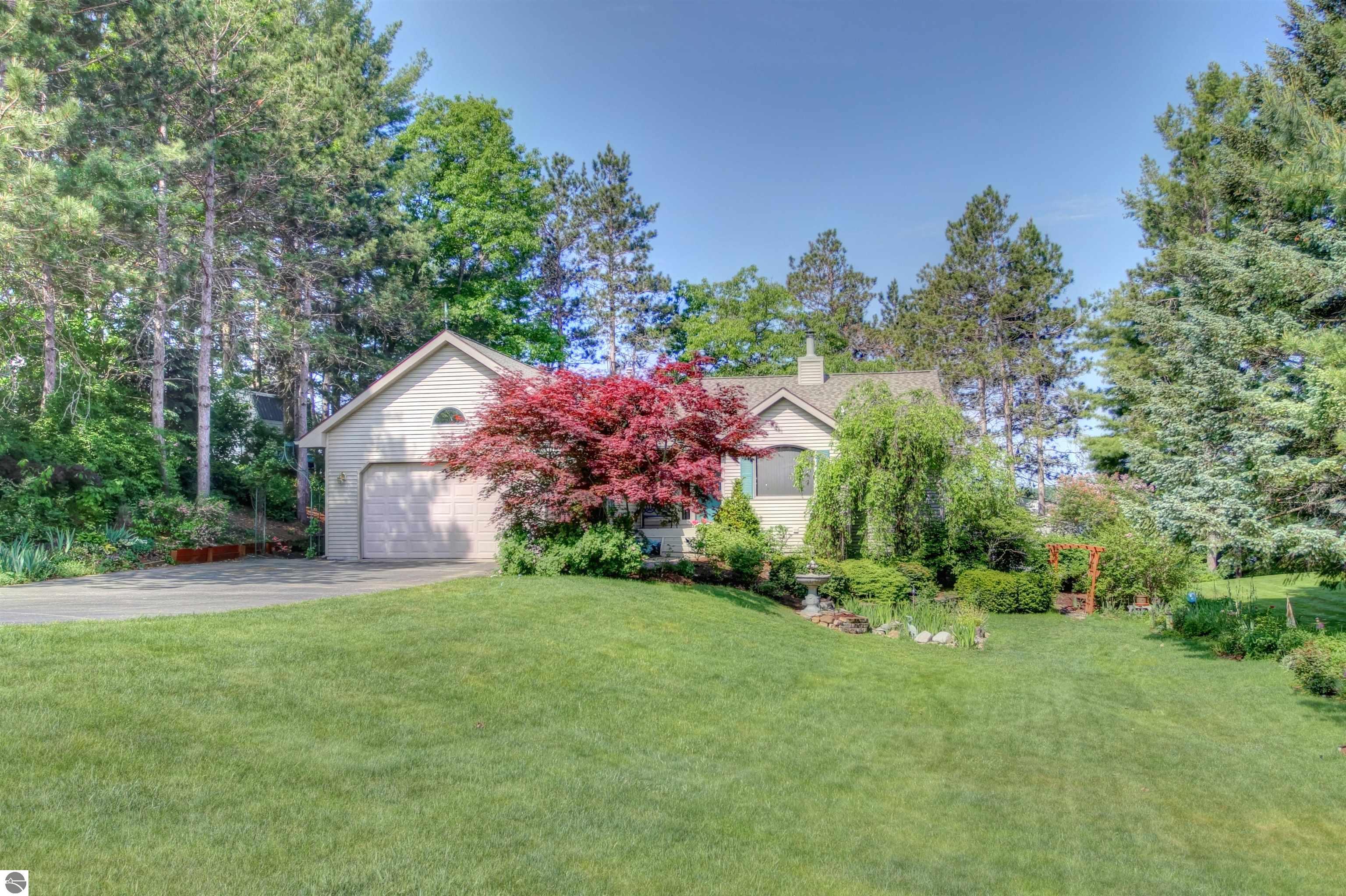 5416 Highland Drive