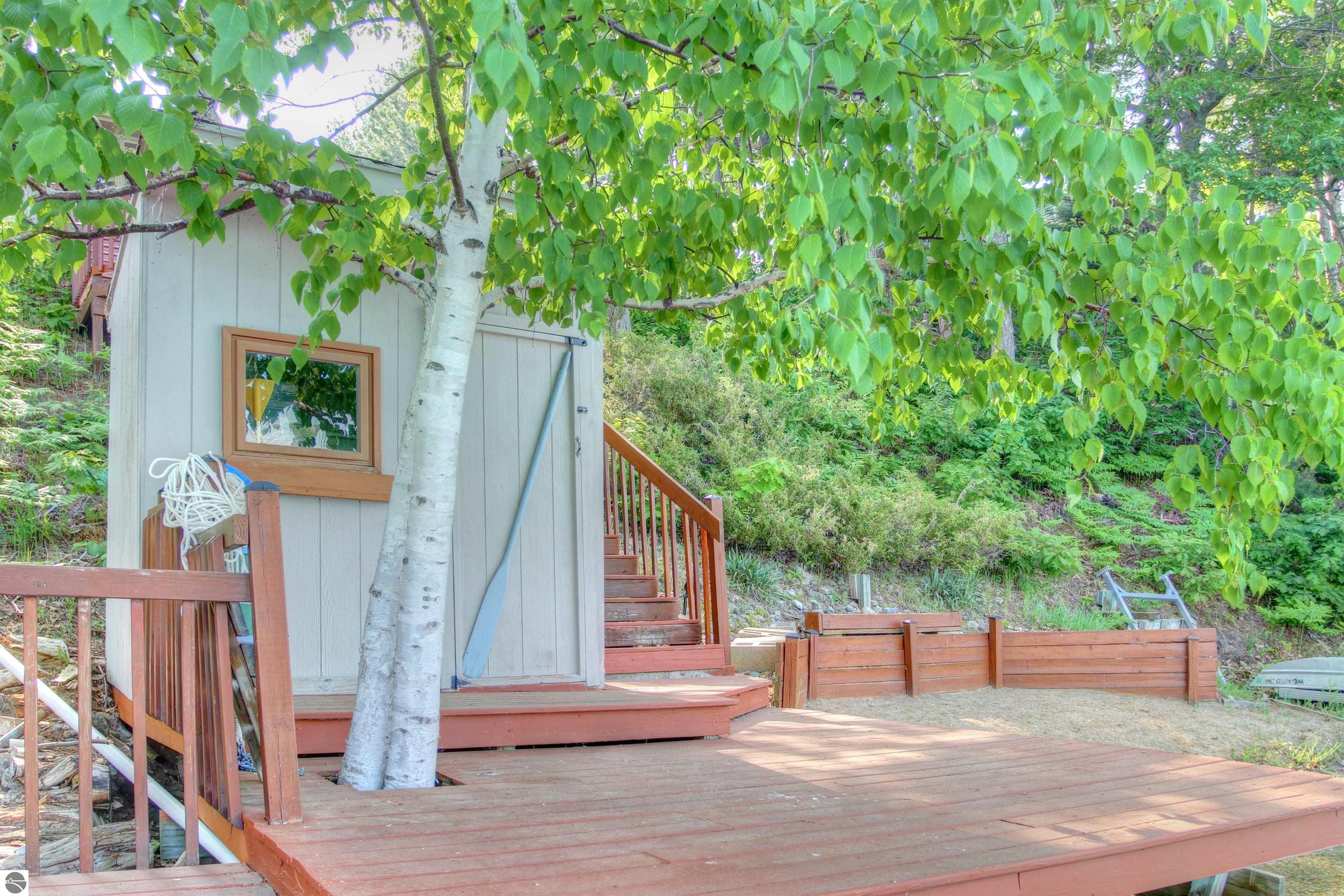 5416 Highland Drive