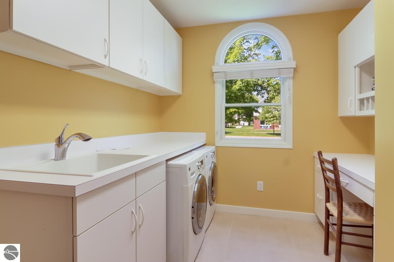 308 N Elmwood Avenue