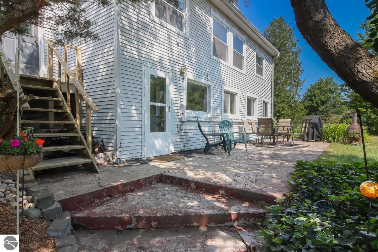 392 N West Silver Lake Road