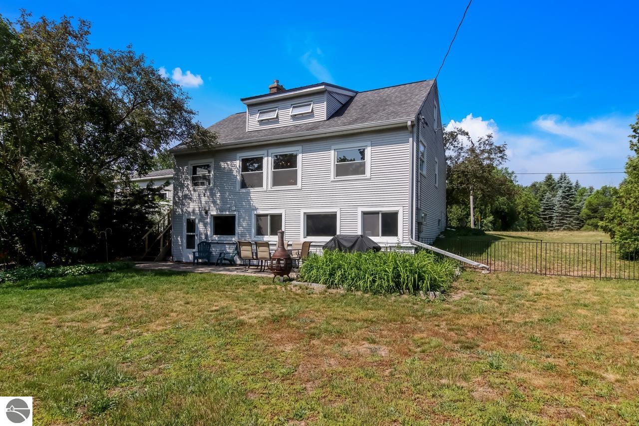 392 N West Silver Lake Road