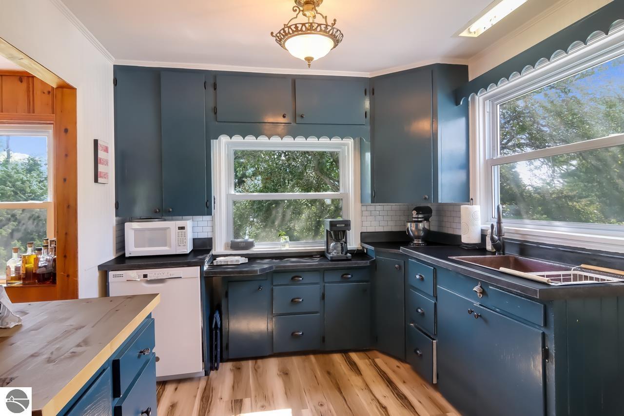 392 N West Silver Lake Road