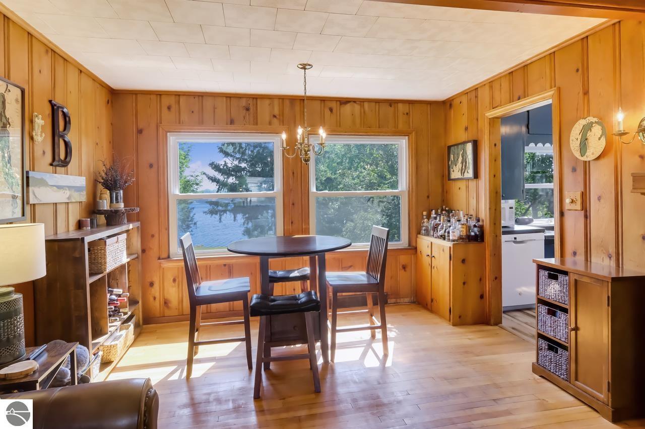 392 N West Silver Lake Road