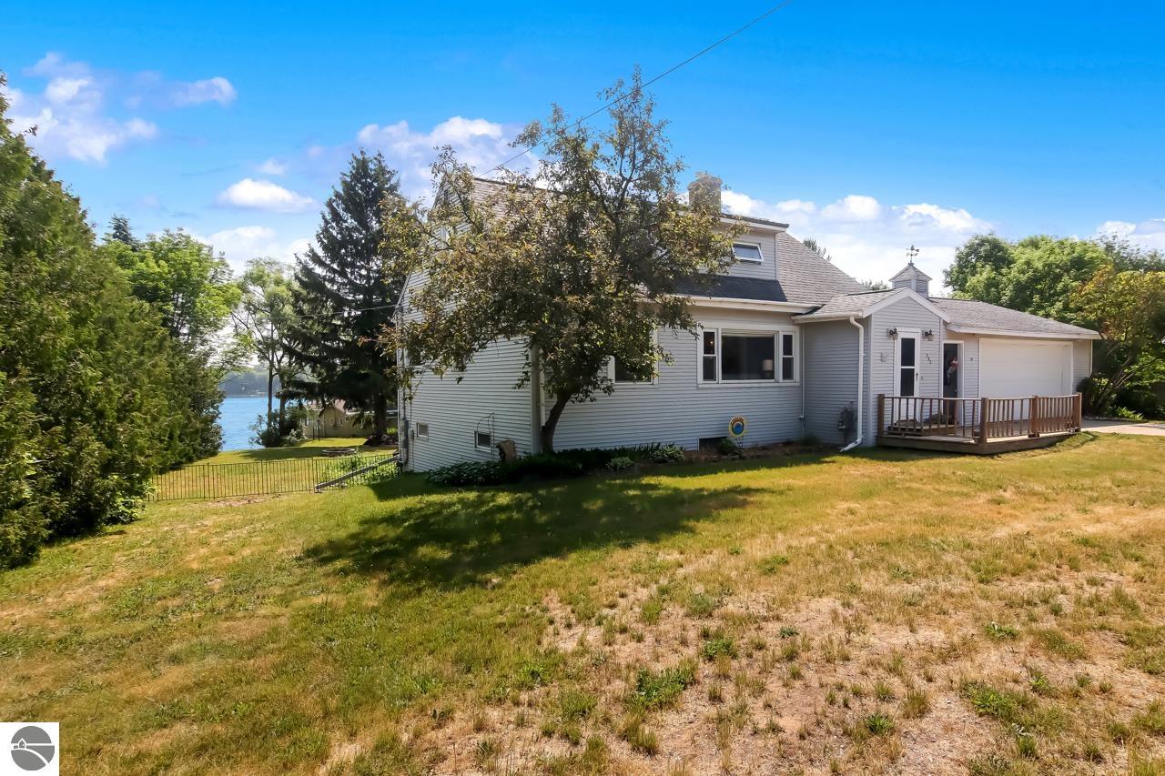 392 N West Silver Lake Road