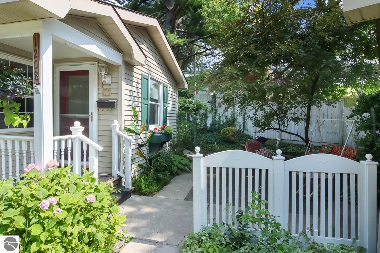 1208 Anderson Road