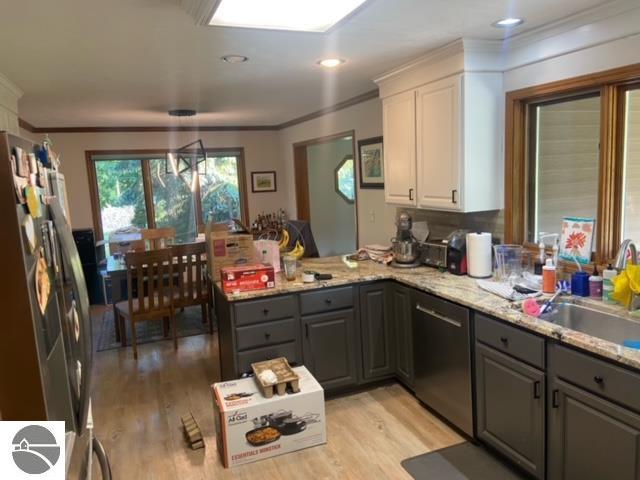 2555 Westward Drive