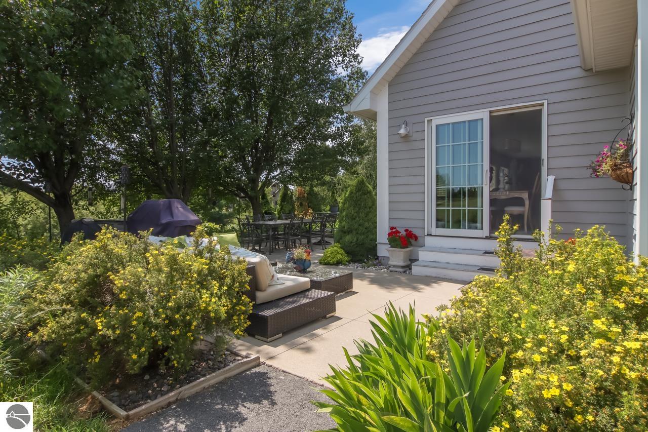 8589 Underwood Ridge
