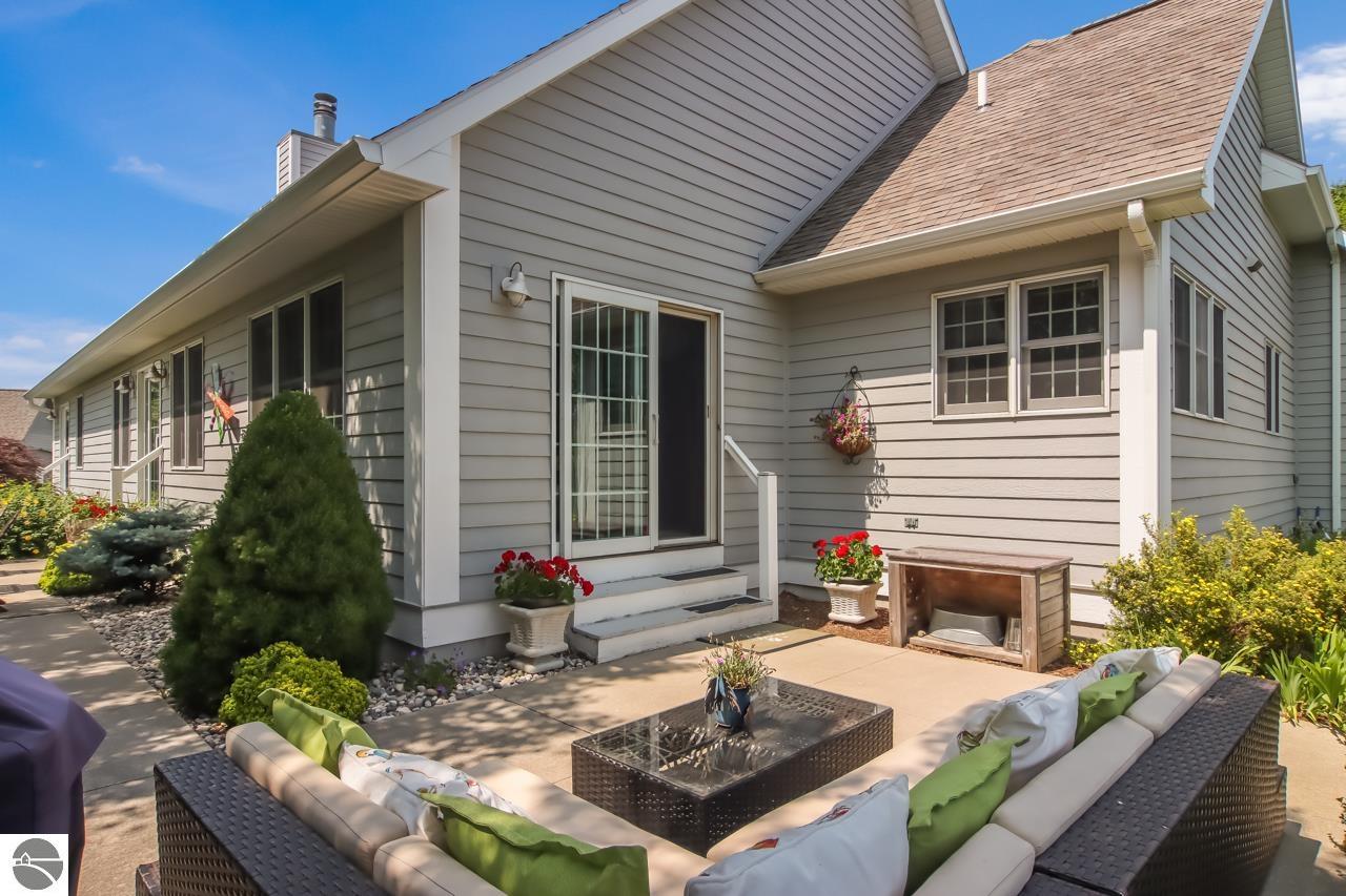 8589 Underwood Ridge