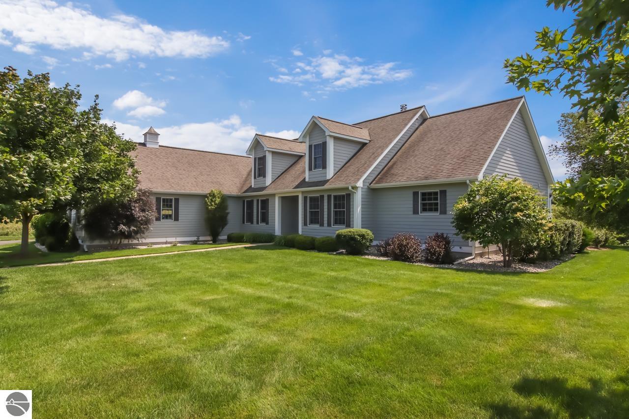 8589 Underwood Ridge