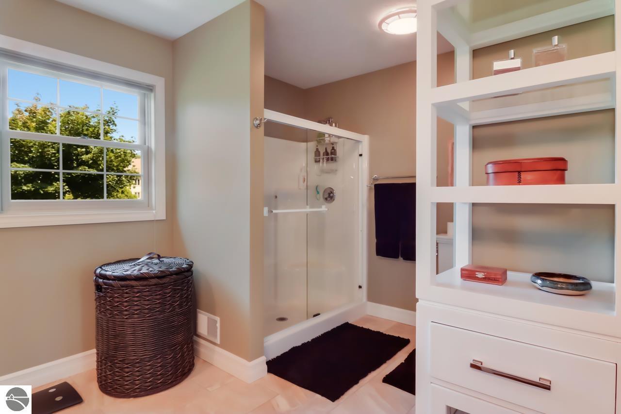 8589 Underwood Ridge