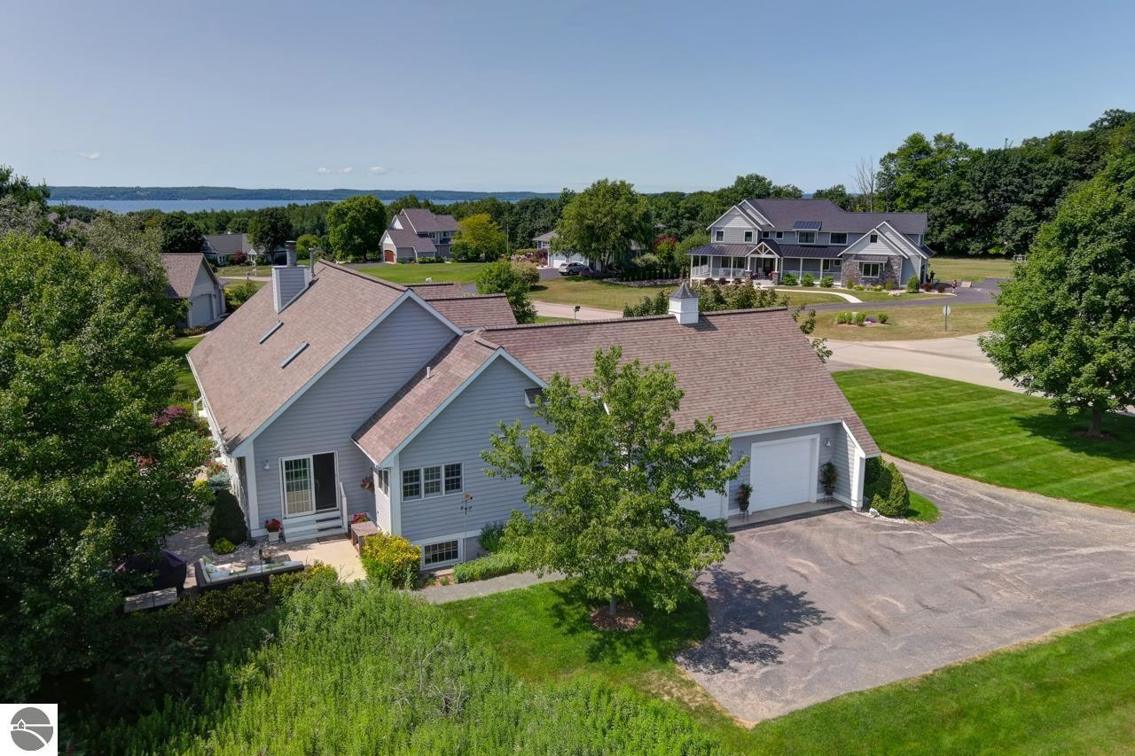 8589 Underwood Ridge