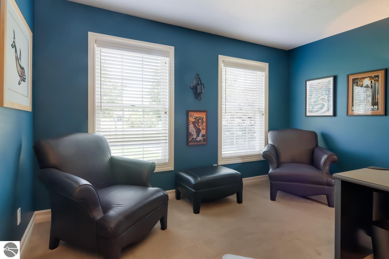 8589 Underwood Ridge