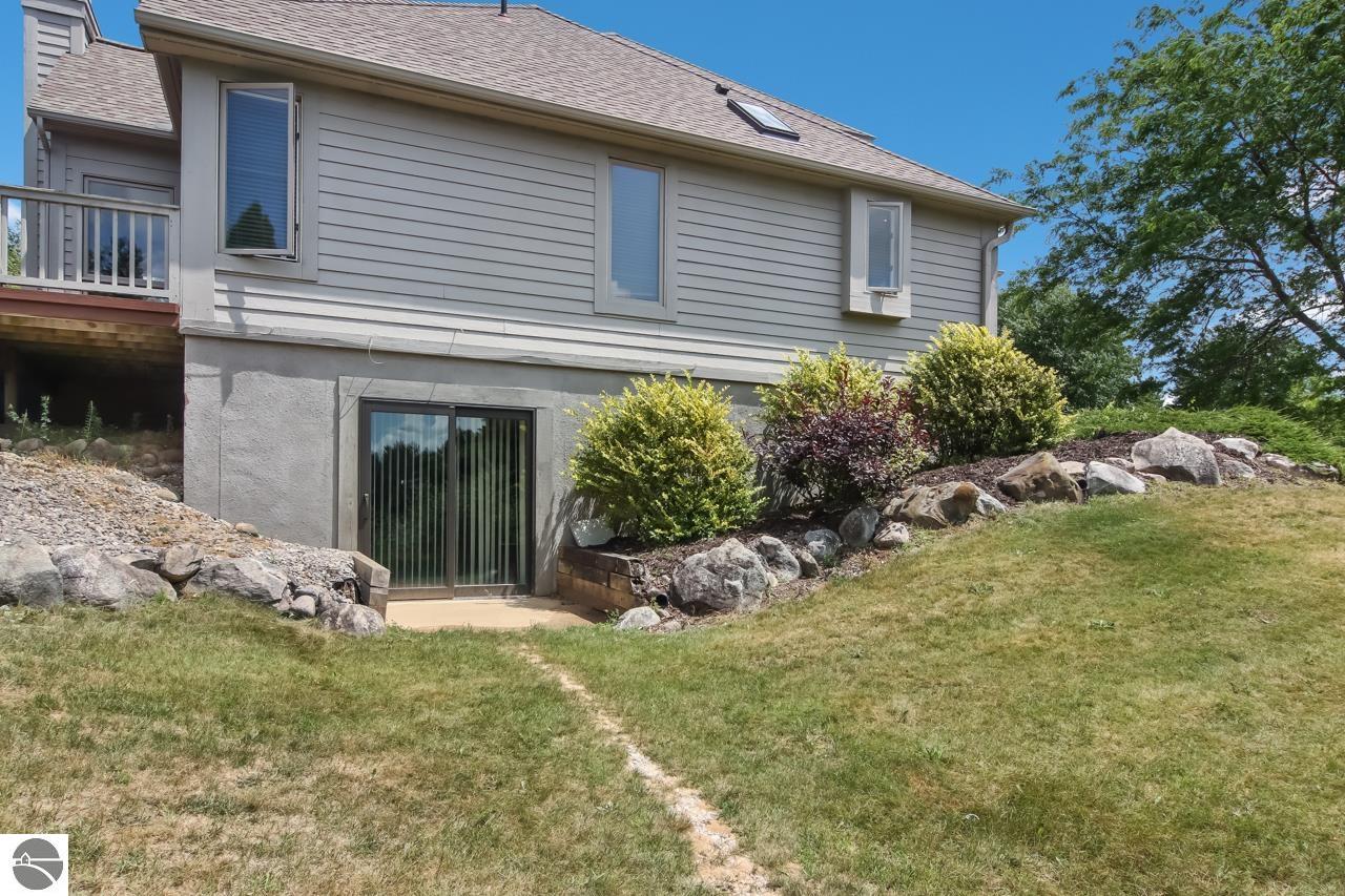 128 Spring Hill Road