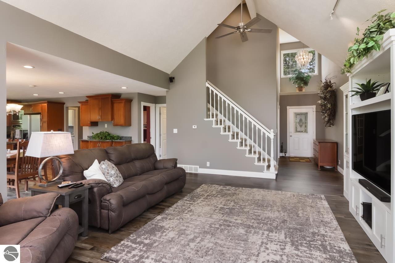 128 Spring Hill Road