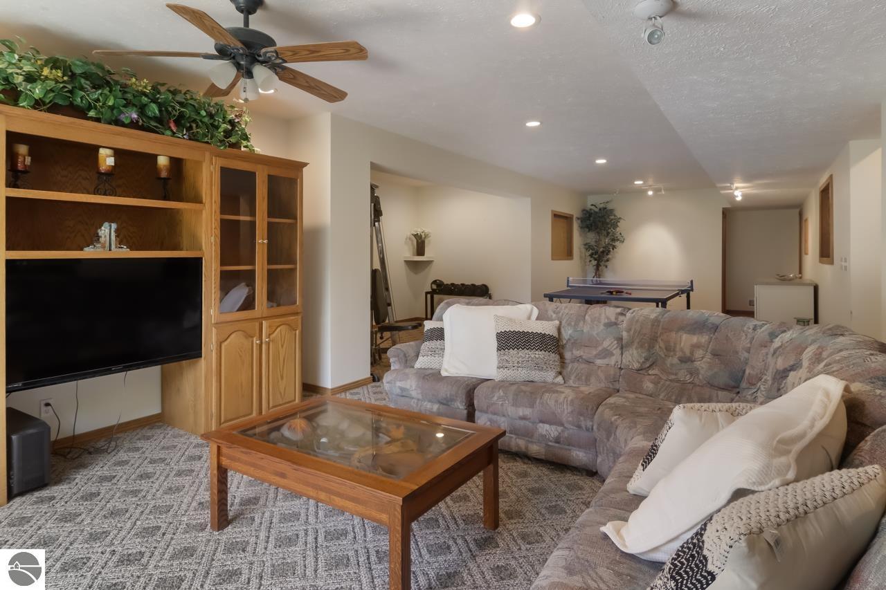 128 Spring Hill Road