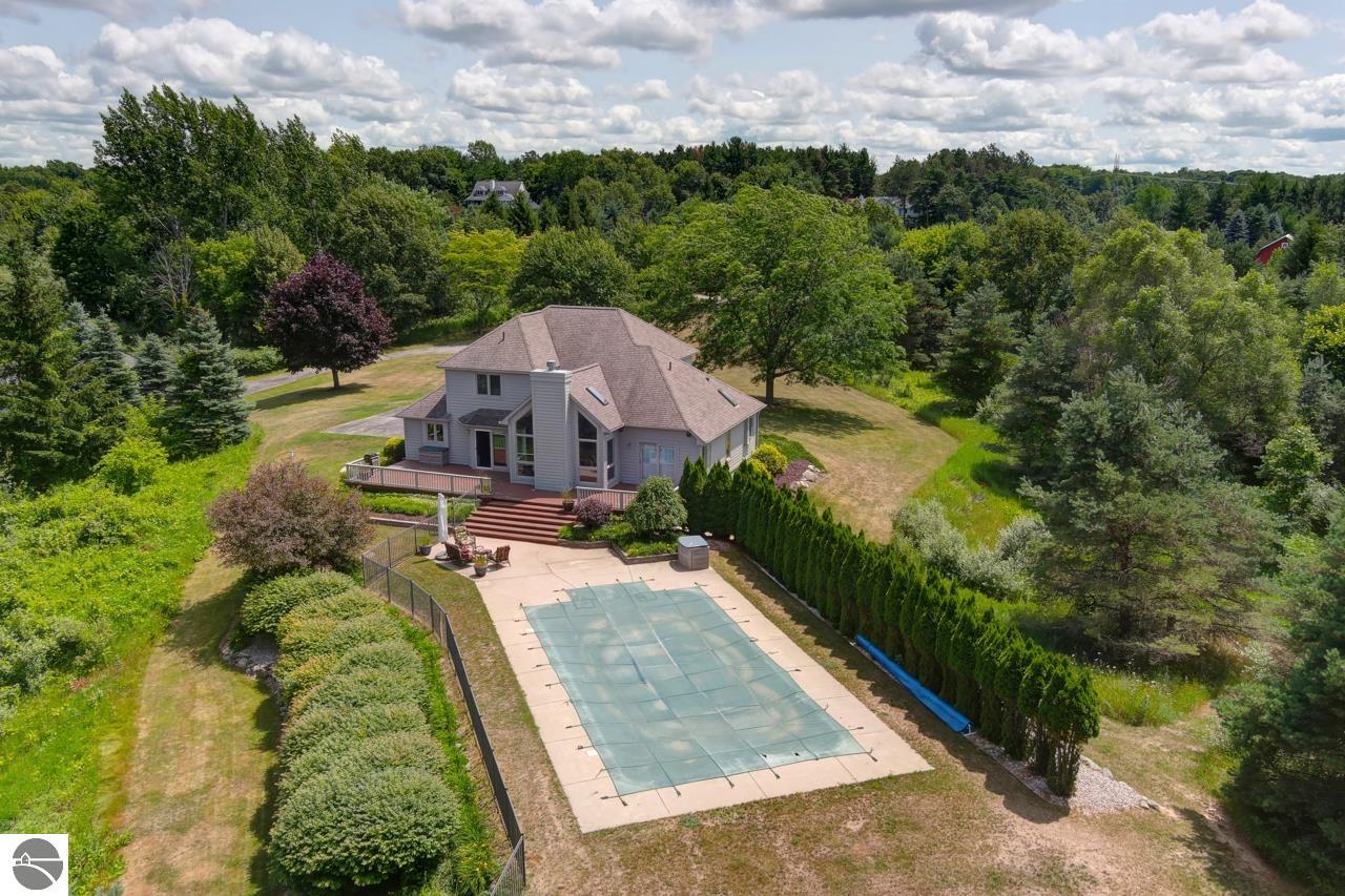 128 Spring Hill Road