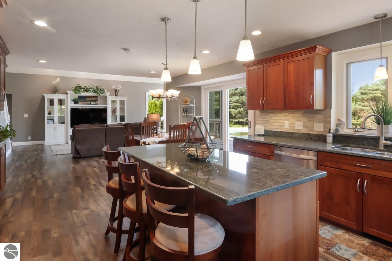 128 Spring Hill Road