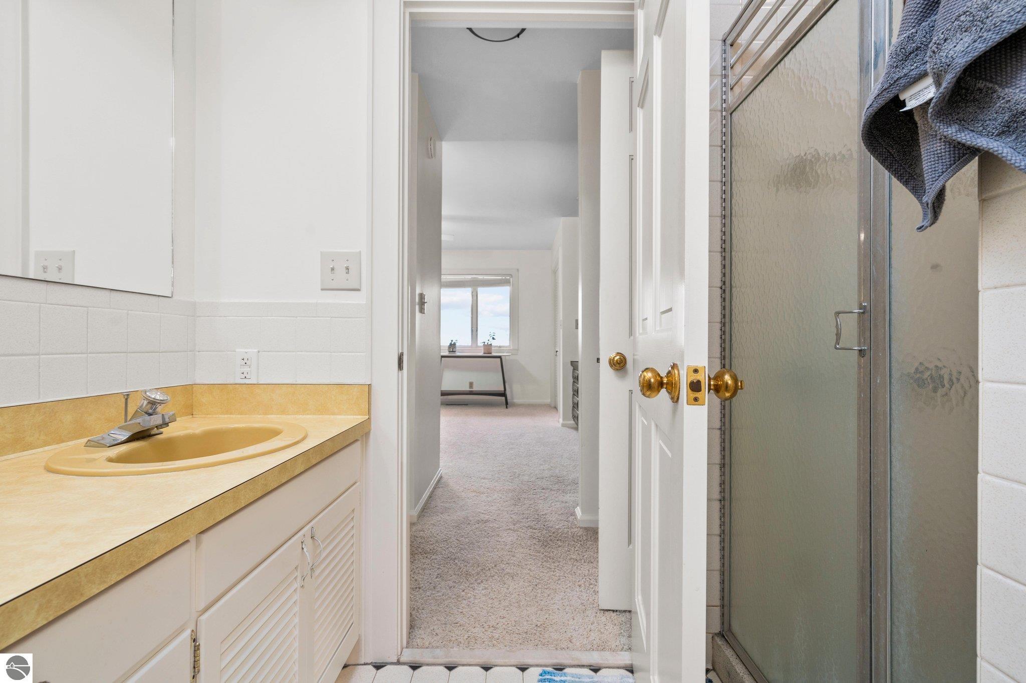 4225 Bay View Pt