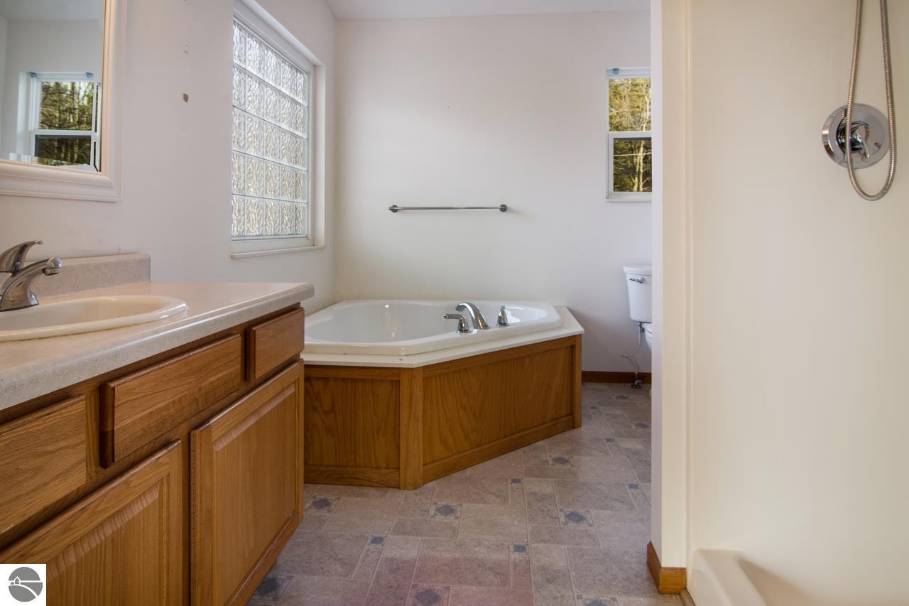 1755 Poplar Place