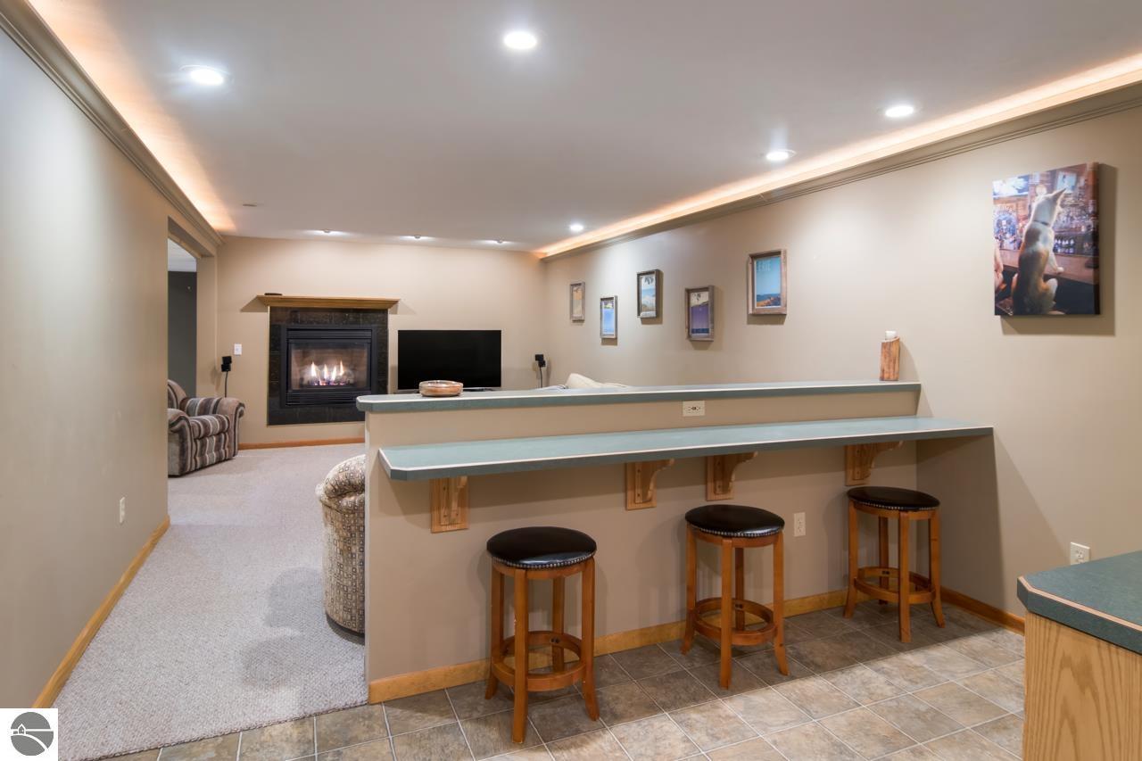 5176 Arlington Lane