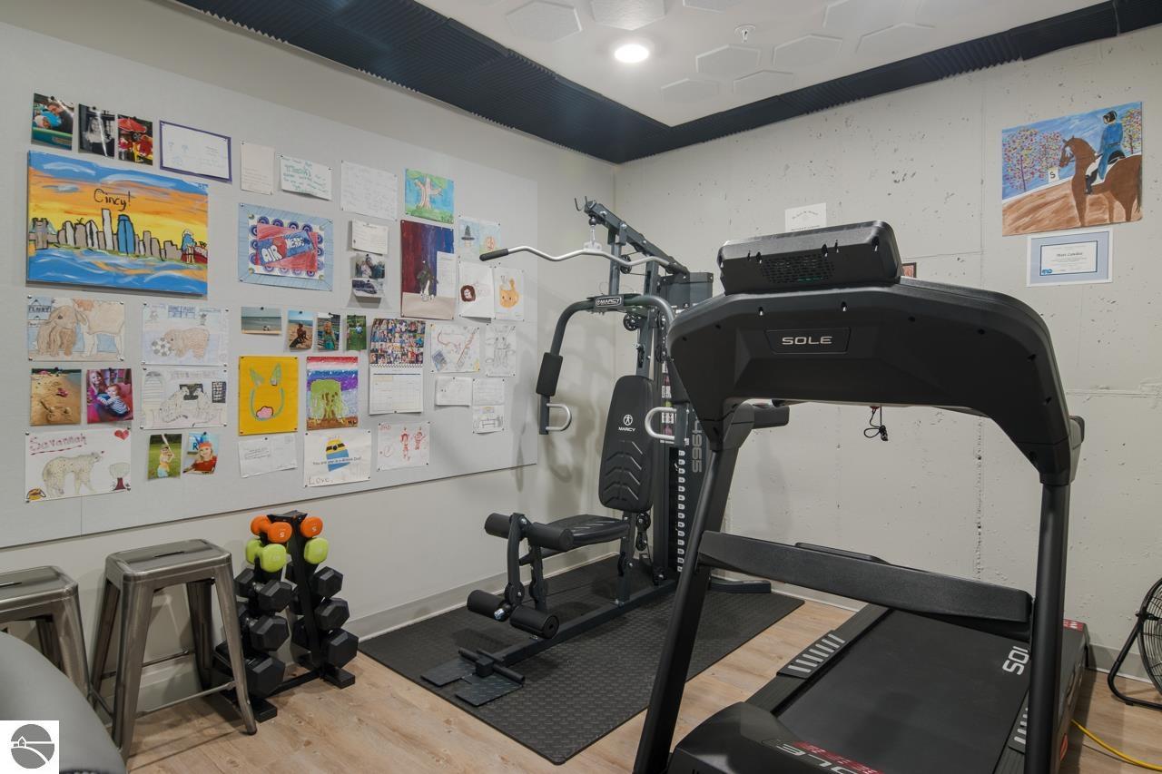 225 E Seventeenth Street # B Unit: 2 - B