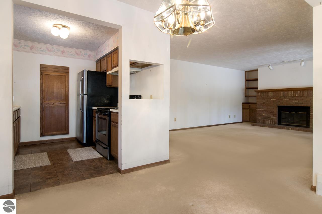 3810 Maid Marian Lane