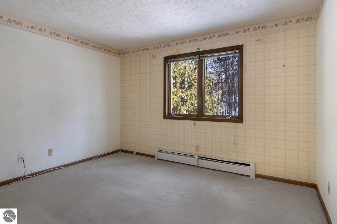 3810 Maid Marian Lane