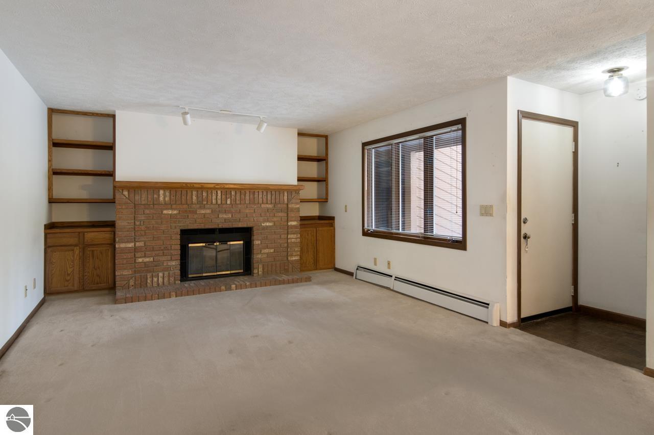 3810 Maid Marian Lane