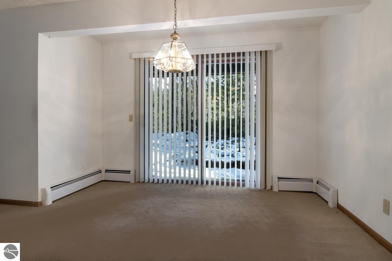 3810 Maid Marian Lane