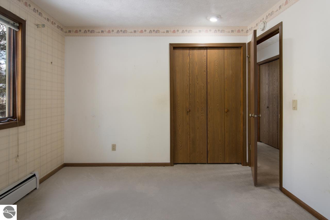 3810 Maid Marian Lane